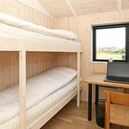8 Person In Hj Rring Holiday home *